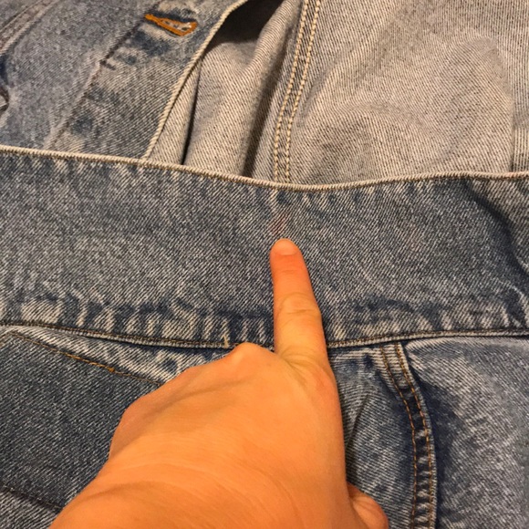 Vintage Levi’s Denim Trucker Jacket - Picture 8 of 8